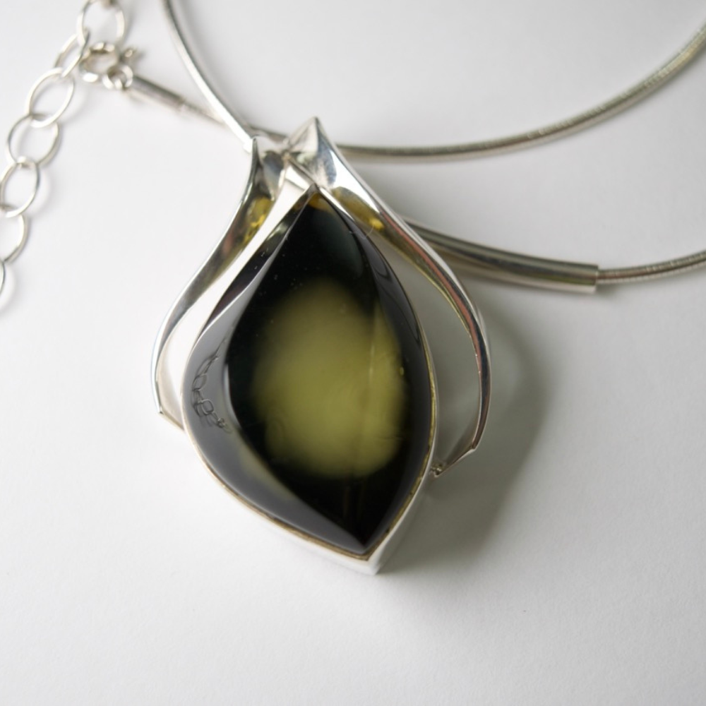 Olive Mirage - The Enchanted Eye Amber 925 Sterling Silver Necklace (Pendant with Sterling Silver Chain)