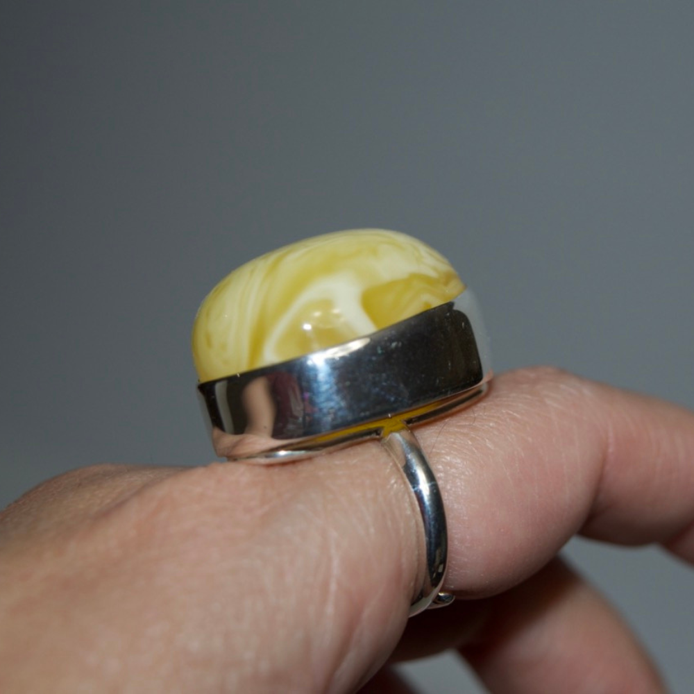 Lemon Zest - The Butterscotch Amber Arc 925 Sterling Silver Ring