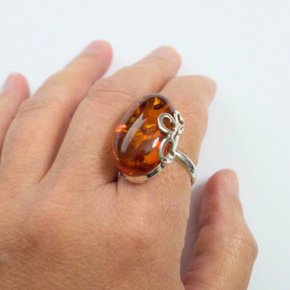 Cognac Hearts - Elegance with Hearts on Amber 925 Sterling Silver Ring