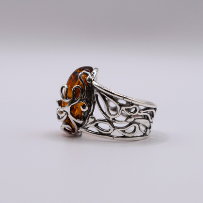 Amber Allure - Artisan-Crafted Gorgeous Baltic Amber 925 Sterling Silver Ring