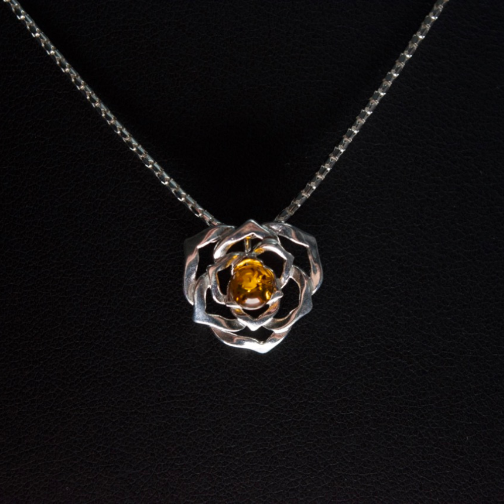 Amber Rose Elegance - Baltic Amber 925 Sterling Silver Rose Necklace (Pendant with Sterling Silver Chain)