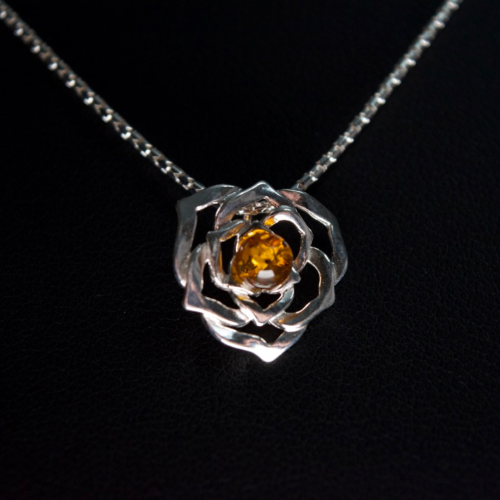 Amber Rose Elegance - Baltic Amber 925 Sterling Silver Rose Necklace (Pendant with Sterling Silver Chain)