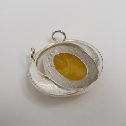 Sunrise Splendor - The Amber Radiant Glow 925 Sterling Silver Necklace (Pendant with Sterling Silver Chain)
